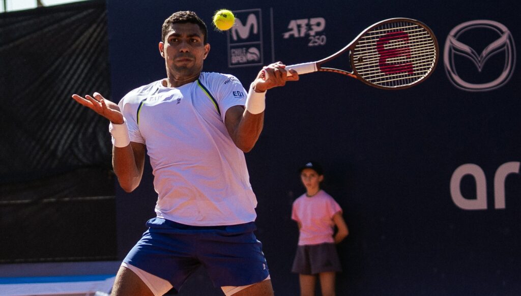 Thiago Monteiro é superado por Daniel Galan e fica com o vice em Santiago