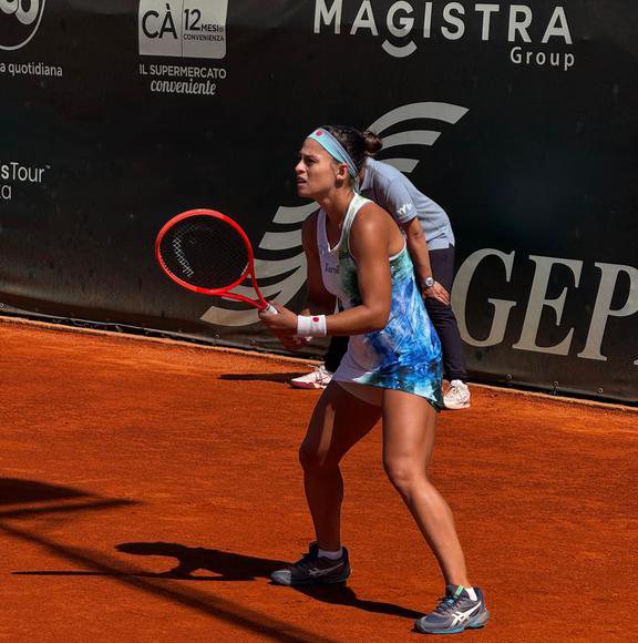 Carol Meligeni alcança as quartas de final no W75 de Caserta