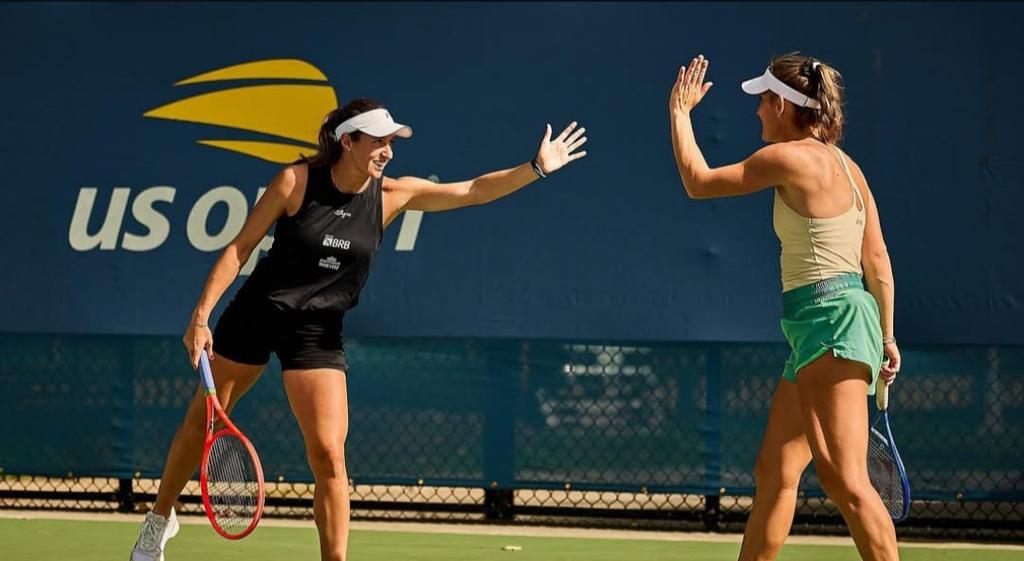 Luisa Stefani vira na estreia do US Open contra campeãs de Grand Slam