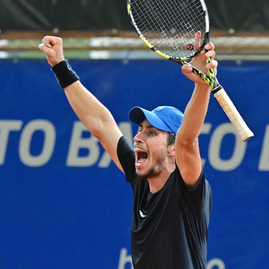 Igor Gimenez conquista seu primeiro título profissional no ITF M15 de Joinville