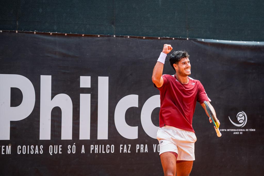 Adolfo Daniel Vallejo conquista título no Challenger 75 de Curitiba