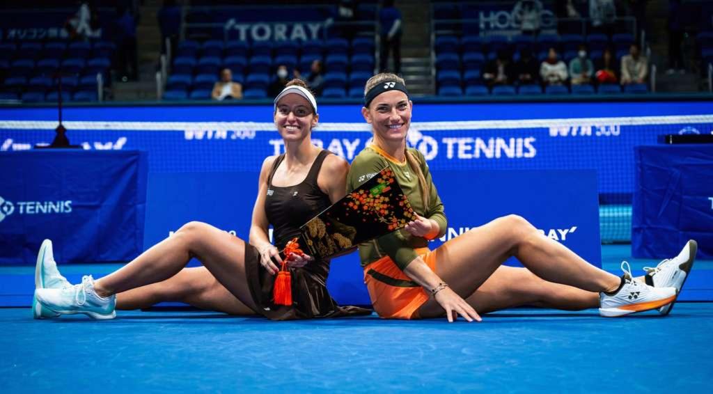 Luisa Stefani brilha e é campeã no WTA de Tóquio, no Japão