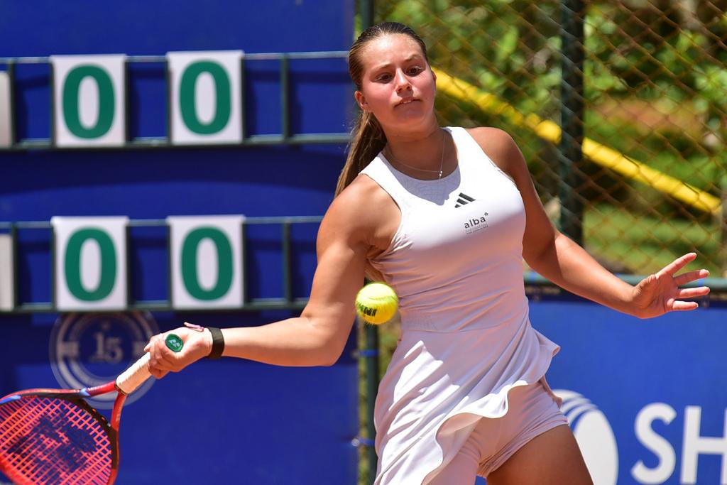 Nathalia Tourinho conquista primeira vitória profissional no São Paulo Tennis Classic