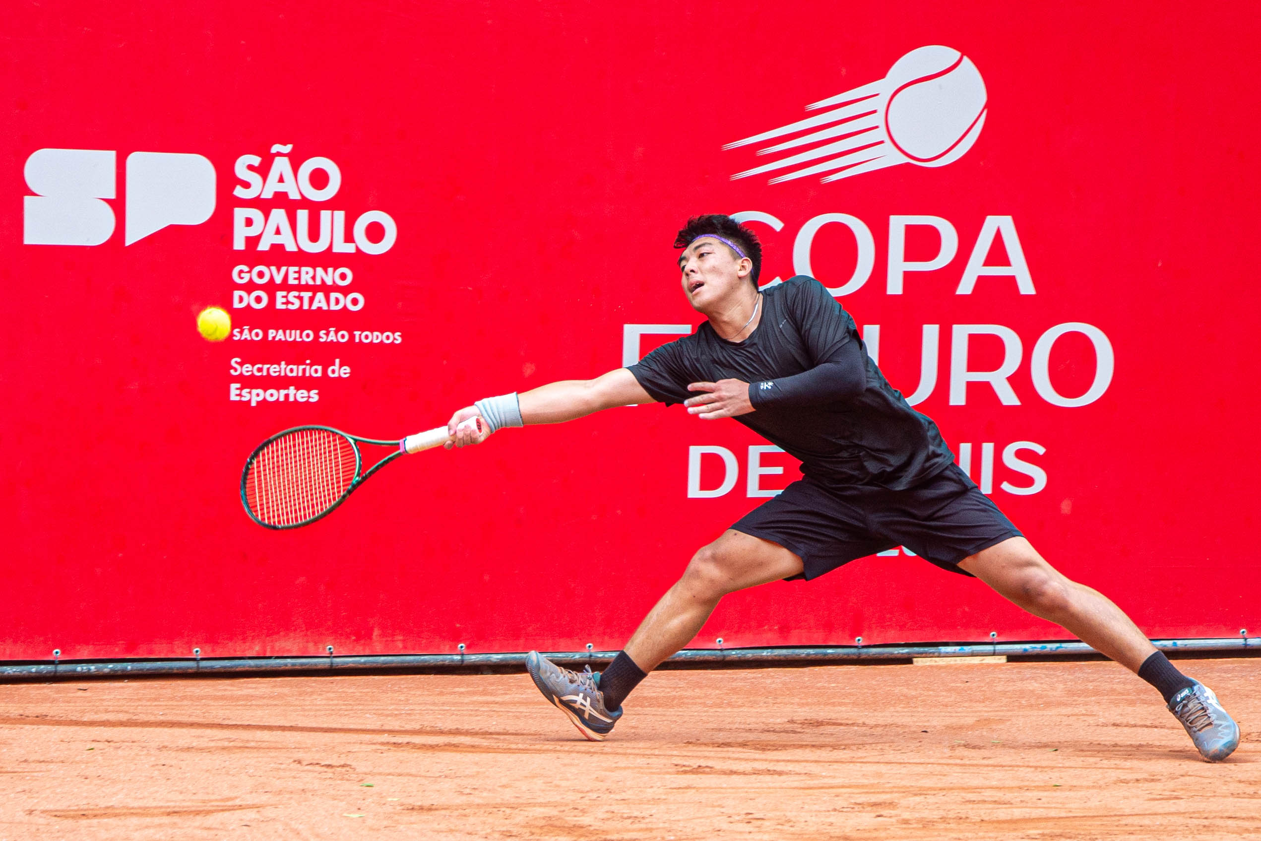 Copa Futuro de Tênis 2026: Mais de 280 jovens talentos invadem o saibro de Santos!