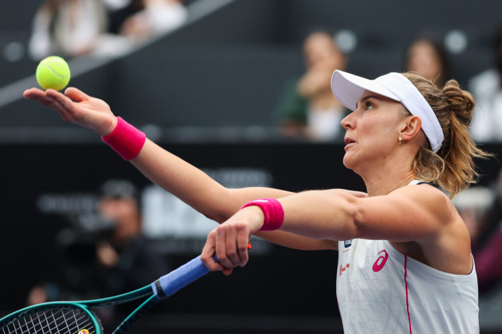 Australian Open abre a temporada com estreia de Bia Haddad Maia e desfile de estrelas em Melbourne