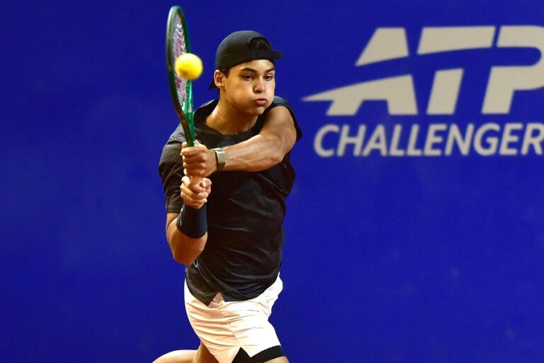 Guto Miguel estreia com vitória na chave principal da Santos Brasil Tennis Cup em Santos