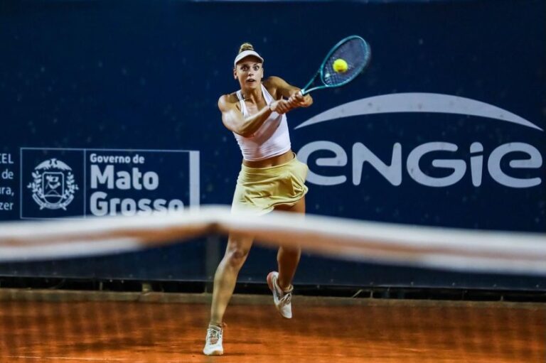Brasil terá duelo nacional nas quartas do ITF W35 de Cuiabá; Carol Meligeni e Luiza Fullana avançam