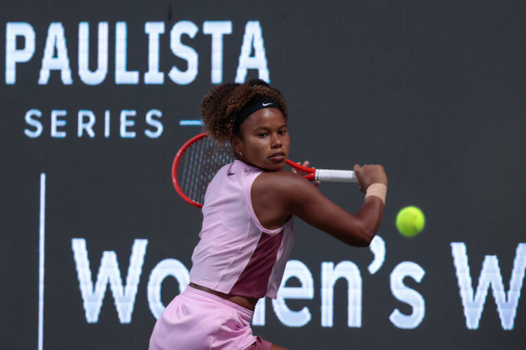 Carol Meligeni, Ana Candiotto, Naná Silva e Victoria Barros estão nas quartas de final do W35 de Barueri